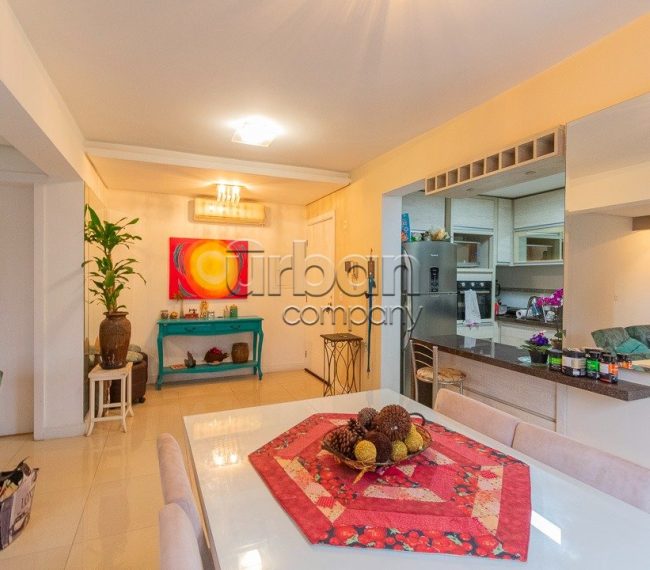 Apartamento com 73m², 2 quartos, 1 vaga, no bairro Passo da Areia em Porto Alegre