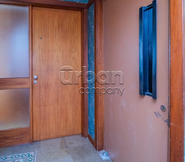 Apartamento com 177m², 4 quartos, 1 suíte, 2 vagas, no bairro Auxiliadora em Porto Alegre