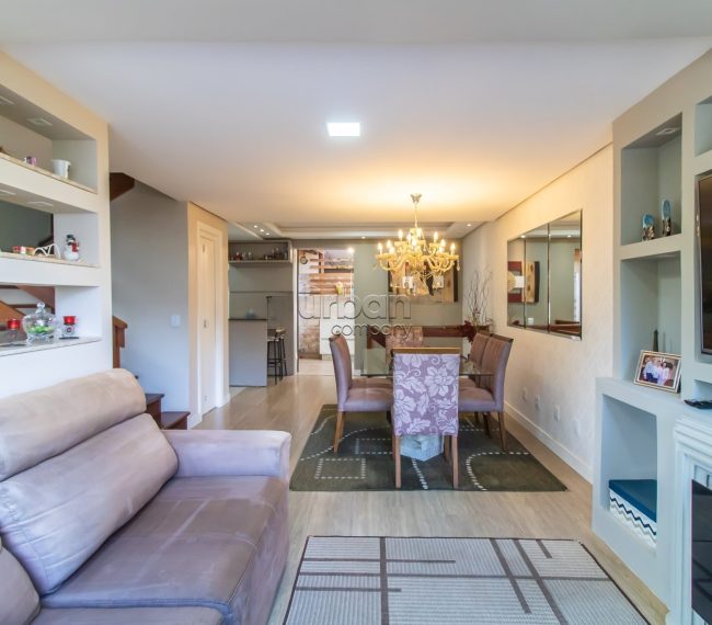 Casa com 156m², 3 quartos, 1 suíte, 3 vagas, no bairro Passo da Areia em Porto Alegre