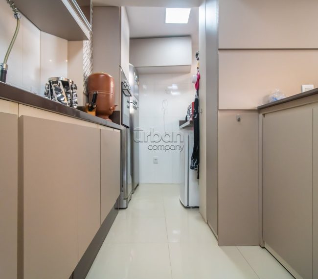 Casa com 156m², 3 quartos, 1 suíte, 3 vagas, no bairro Passo da Areia em Porto Alegre