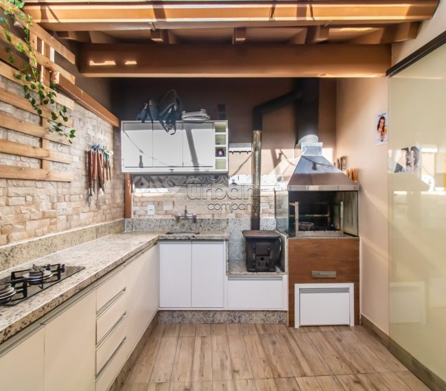 Casa com 156m², 3 quartos, 1 suíte, 3 vagas, no bairro Passo da Areia em Porto Alegre
