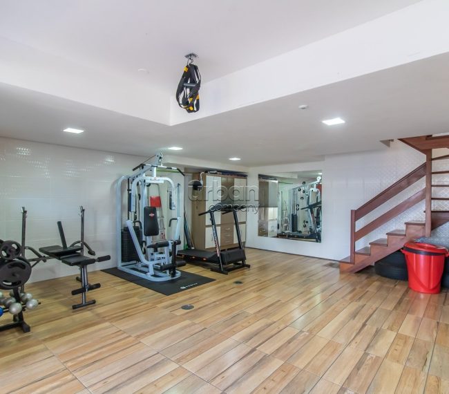 Casa com 156m², 3 quartos, 1 suíte, 3 vagas, no bairro Passo da Areia em Porto Alegre