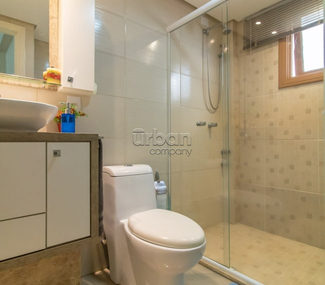 Casa com 156m², 3 quartos, 1 suíte, 3 vagas, no bairro Passo da Areia em Porto Alegre