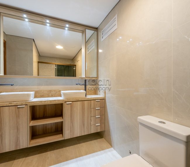 Apartamento com 145m², 3 quartos, 1 suíte, 1 vaga, no bairro Bela Vista em Porto Alegre