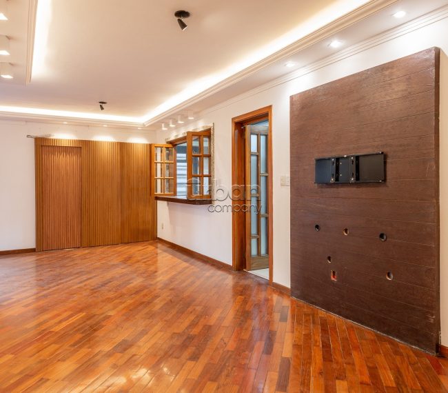 Apartamento com 145m², 3 quartos, 1 suíte, 1 vaga, no bairro Bela Vista em Porto Alegre