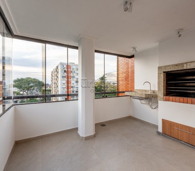 Apartamento com 145m², 3 quartos, 1 suíte, 1 vaga, no bairro Bela Vista em Porto Alegre