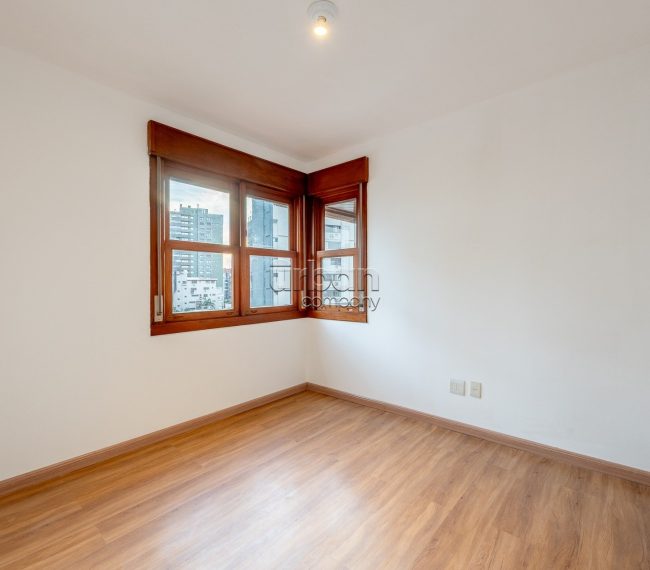 Apartamento com 145m², 3 quartos, 1 suíte, 1 vaga, no bairro Bela Vista em Porto Alegre