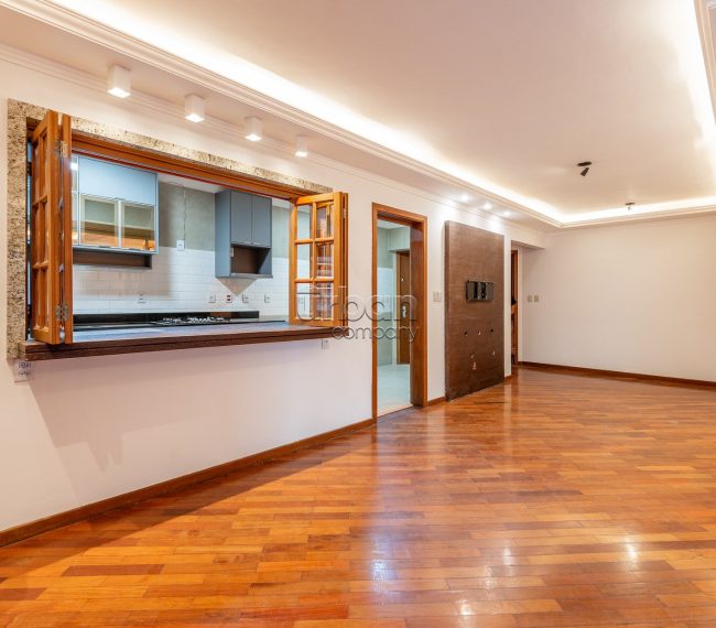 Apartamento com 145m², 3 quartos, 1 suíte, 1 vaga, no bairro Bela Vista em Porto Alegre
