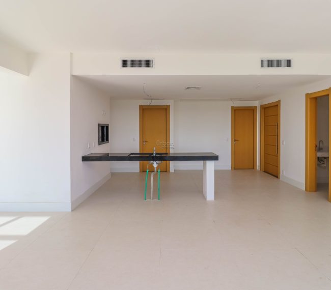 Apartamento com 245m², 4 quartos, 4 suítes, 3 vagas, no bairro Jardim Europa em Porto Alegre