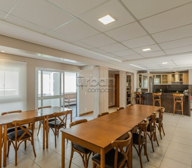 Apartamento com 95m², 3 quartos, 1 suíte, 2 vagas, no bairro Auxiliadora em Porto Alegre