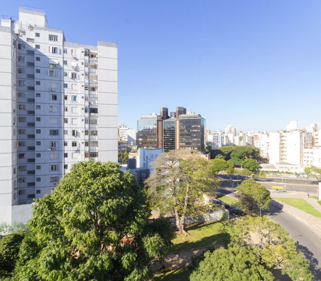 Cobertura com 191m², 3 quartos, 1 suíte, 1 vaga, no bairro Centro Histórico em Porto Alegre