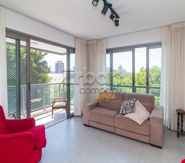 Apartamento com 105m², 3 quartos, 1 suíte, 2 vagas, no bairro Menino Deus em Porto Alegre