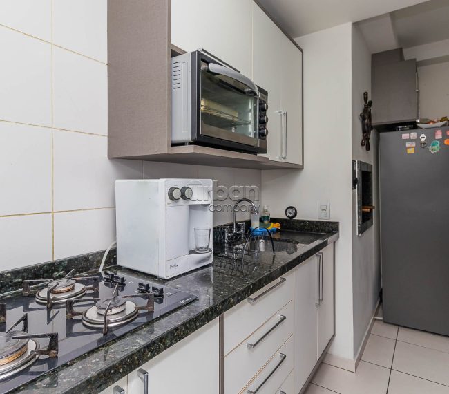 Apartamento com 63m², 2 quartos, 1 suíte, 1 vaga, no bairro Passo da Areia em Porto Alegre