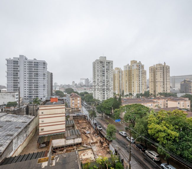 Apartamento com 92m², 3 quartos, 3 suítes, 2 vagas, no bairro Passo da Areia em Porto Alegre