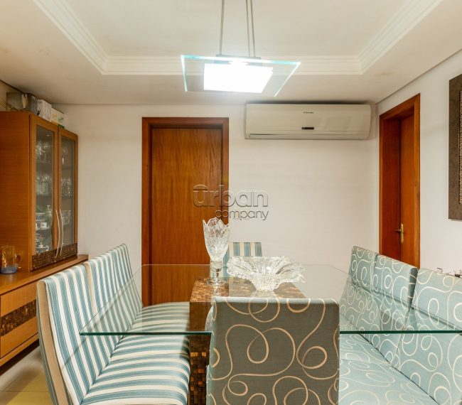 Apartamento com 128m², 3 quartos, 1 suíte, 2 vagas, no bairro Higienópolis em Porto Alegre