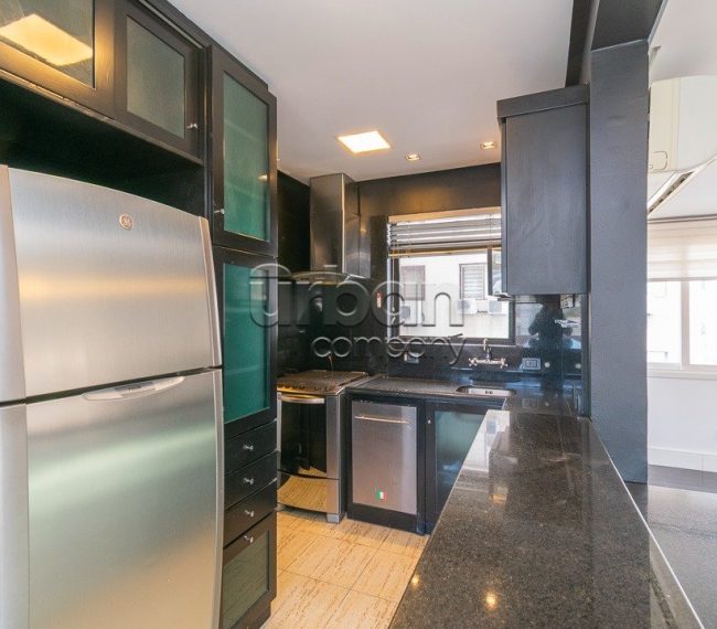 Apartamento com 68m², 1 quarto, 1 suíte, 1 vaga, no bairro Petrópolis em Porto Alegre