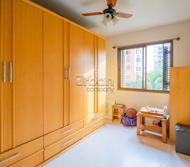 Apartamento com 70m², 3 quartos, 1 vaga, no bairro Cristo Redentor em Porto Alegre