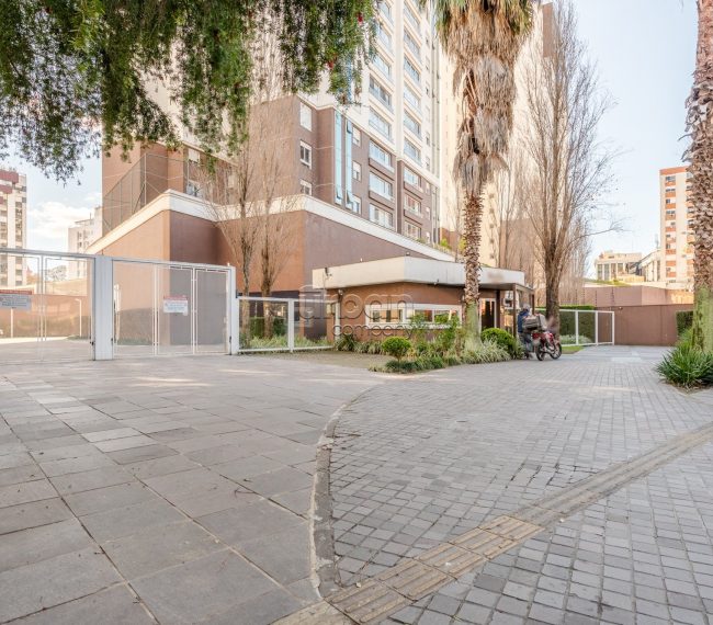 Apartamento com 147m², 3 quartos, 3 suítes, 3 vagas, no bairro Moinhos de Vento em Porto Alegre