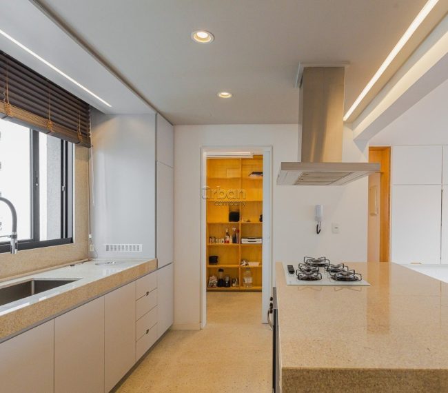 Apartamento com 110m², 2 quartos, 2 suítes, 2 vagas, no bairro Petrópolis em Porto Alegre
