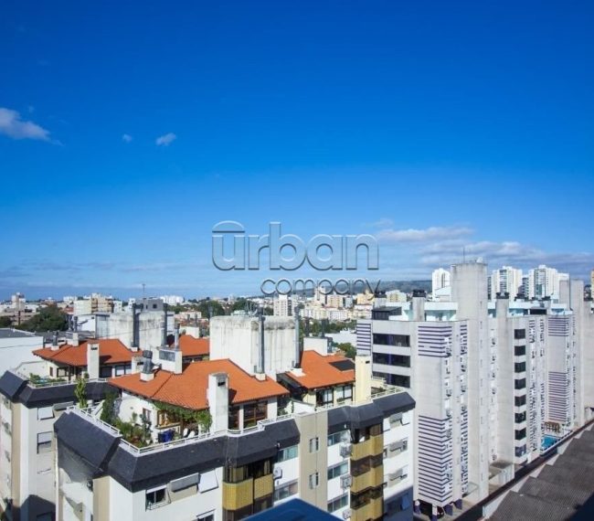 Apartamento com 54m², 2 quartos, 1 vaga, no bairro Passo da Areia em Porto Alegre