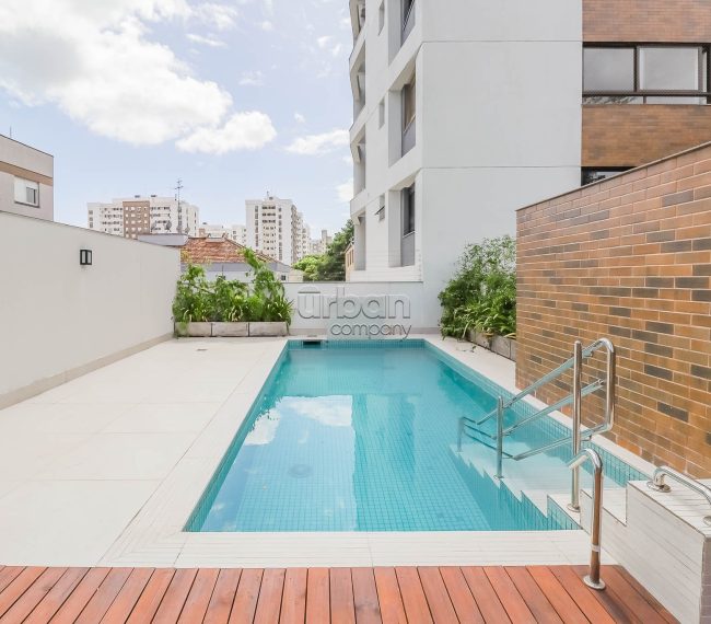 Apartamento, no bairro Passo da Areia em Porto Alegre