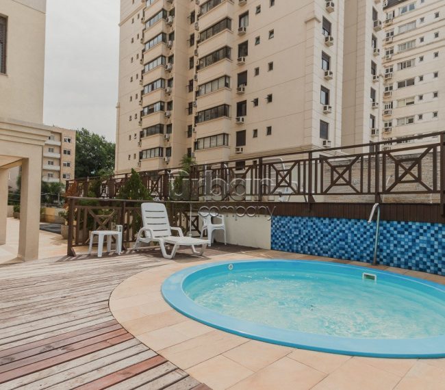 Apartamento com 97m², 3 quartos, 1 suíte, 2 vagas, no bairro Passo da Areia em Porto Alegre