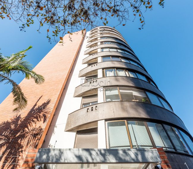 Apartamento com 104m², 3 quartos, 1 suíte, 2 vagas, no bairro Bela Vista em Porto Alegre