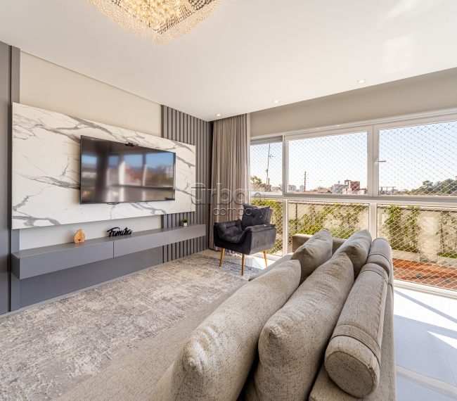 Apartamento com 108m², 3 quartos, 1 suíte, 2 vagas, no bairro Vila Ipiranga em Porto Alegre