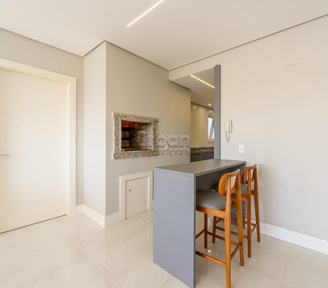 Apartamento com 108m², 3 quartos, 1 suíte, 2 vagas, no bairro Vila Ipiranga em Porto Alegre