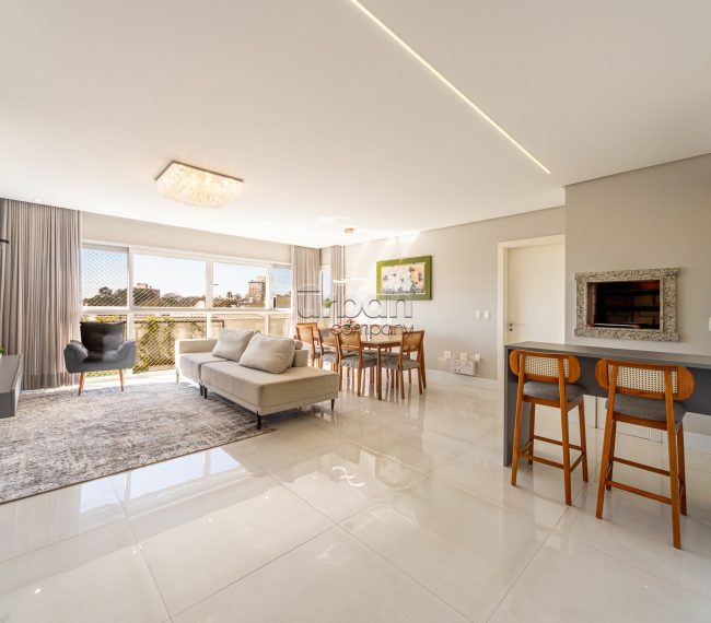 Apartamento com 108m², 3 quartos, 1 suíte, 2 vagas, no bairro Vila Ipiranga em Porto Alegre