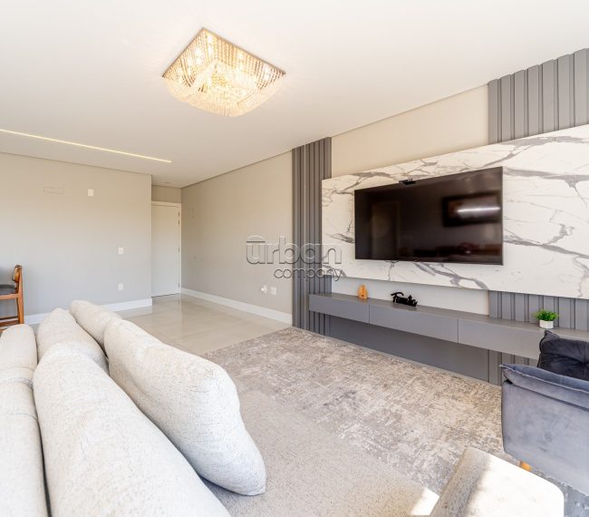 Apartamento com 108m², 3 quartos, 1 suíte, 2 vagas, no bairro Vila Ipiranga em Porto Alegre