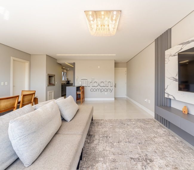 Apartamento com 108m², 3 quartos, 1 suíte, 2 vagas, no bairro Vila Ipiranga em Porto Alegre