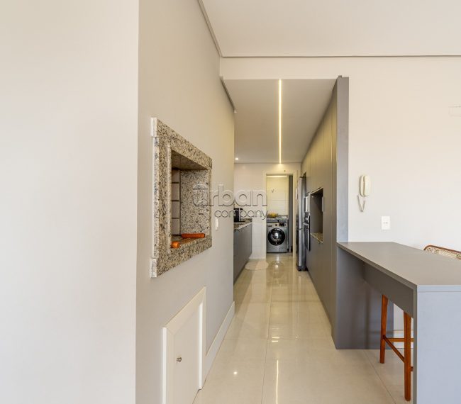 Apartamento com 108m², 3 quartos, 1 suíte, 2 vagas, no bairro Vila Ipiranga em Porto Alegre