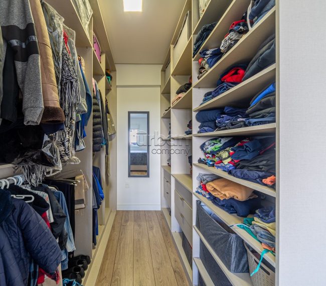 Apartamento com 108m², 3 quartos, 1 suíte, 2 vagas, no bairro Vila Ipiranga em Porto Alegre