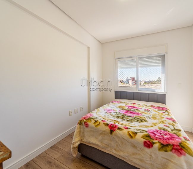 Apartamento com 108m², 3 quartos, 1 suíte, 2 vagas, no bairro Vila Ipiranga em Porto Alegre
