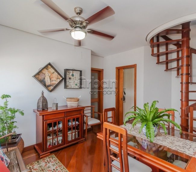 Cobertura com 165m², 3 quartos, 1 suíte, 2 vagas, no bairro Rio Branco em Porto Alegre