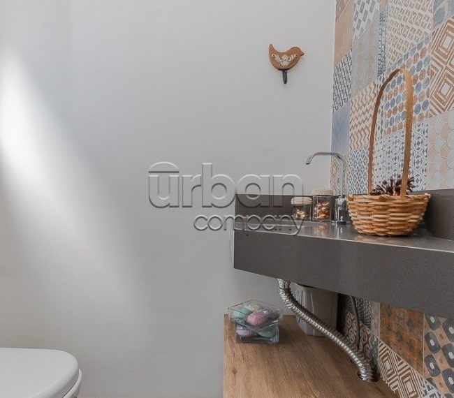 Cobertura com 165m², 3 quartos, 1 suíte, 2 vagas, no bairro Rio Branco em Porto Alegre