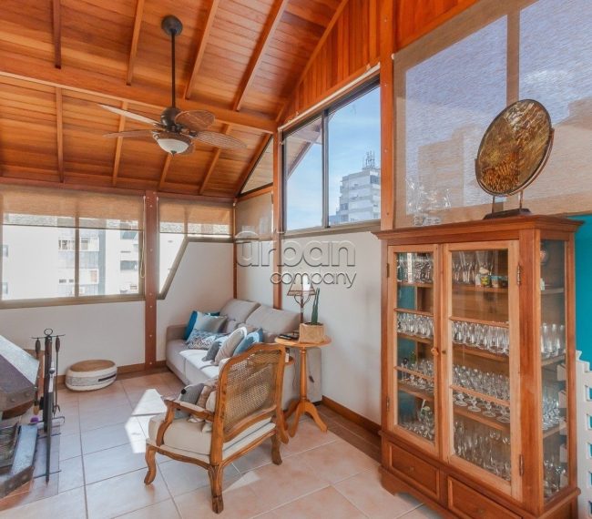 Cobertura com 165m², 3 quartos, 1 suíte, 2 vagas, no bairro Rio Branco em Porto Alegre