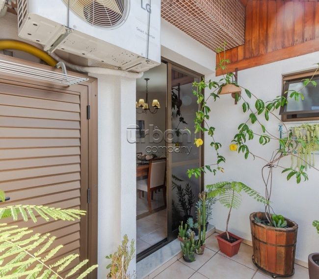 Cobertura com 165m², 3 quartos, 1 suíte, 2 vagas, no bairro Rio Branco em Porto Alegre