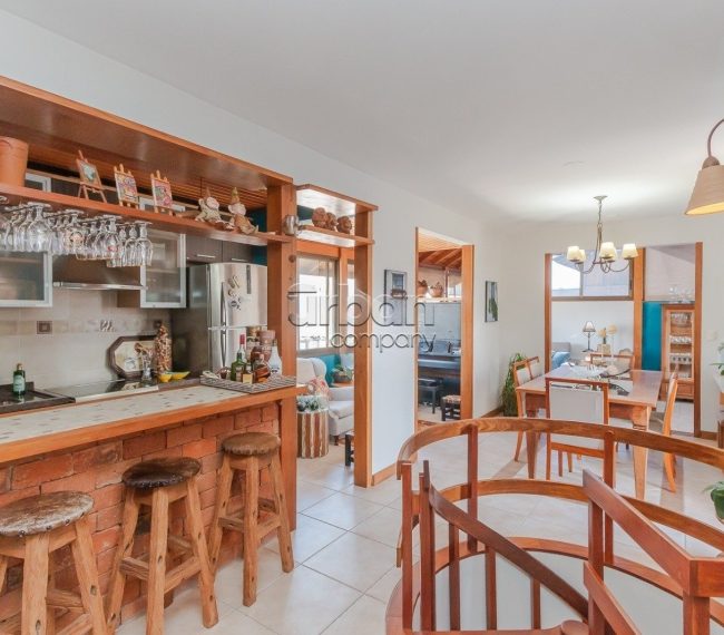 Cobertura com 165m², 3 quartos, 1 suíte, 2 vagas, no bairro Rio Branco em Porto Alegre