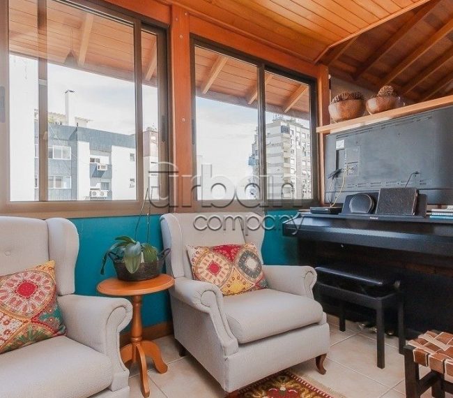 Cobertura com 165m², 3 quartos, 1 suíte, 2 vagas, no bairro Rio Branco em Porto Alegre