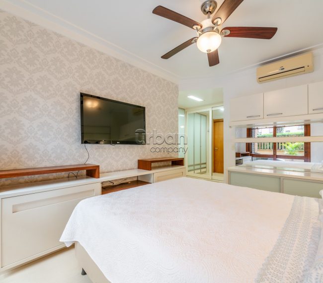 Apartamento Garden com 190m², 3 quartos, 3 suítes, 2 vagas, no bairro Chácara Das Pedras em Porto Alegre