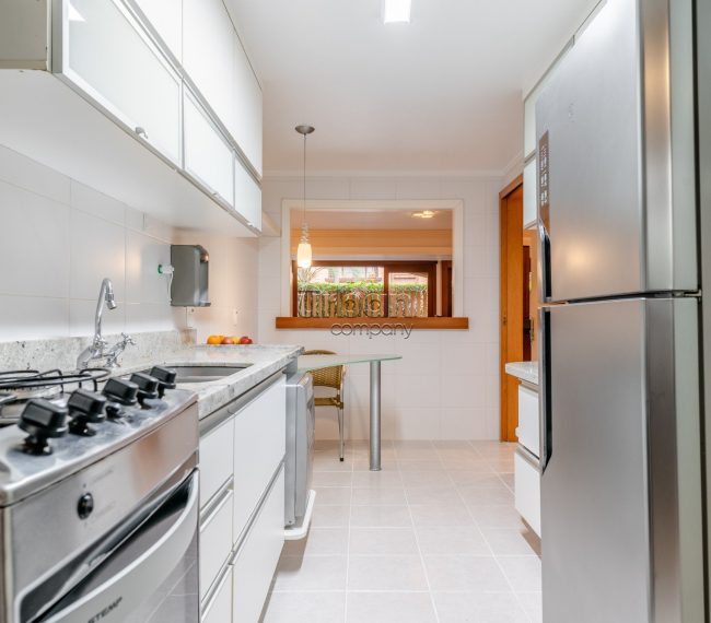 Apartamento Garden com 190m², 3 quartos, 3 suítes, 2 vagas, no bairro Chácara Das Pedras em Porto Alegre