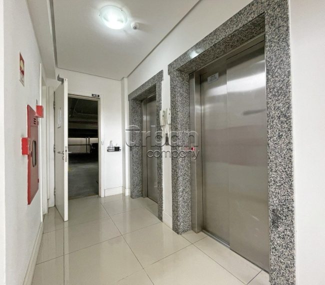 Apartamento com 71m², 2 quartos, 1 suíte, 2 vagas, no bairro Auxiliadora em Porto Alegre
