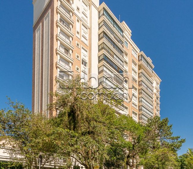 Apartamento com 231m², 3 quartos, 3 suítes, 3 vagas, no bairro Bela Vista em Porto Alegre