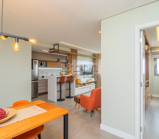 Apartamento com 56m², 1 quarto, 1 suíte, 1 vaga, no bairro Chácara Das Pedras em Porto Alegre