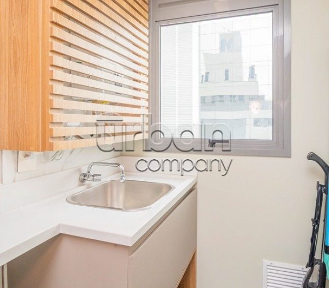 Apartamento com 56m², 1 quarto, 1 suíte, 1 vaga, no bairro Chácara Das Pedras em Porto Alegre