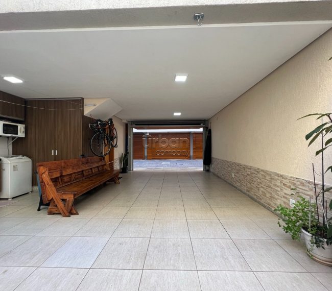 Casa em Condomínio com 158m², 3 quartos, 1 suíte, 2 vagas, no bairro Vila Ipiranga em Porto Alegre