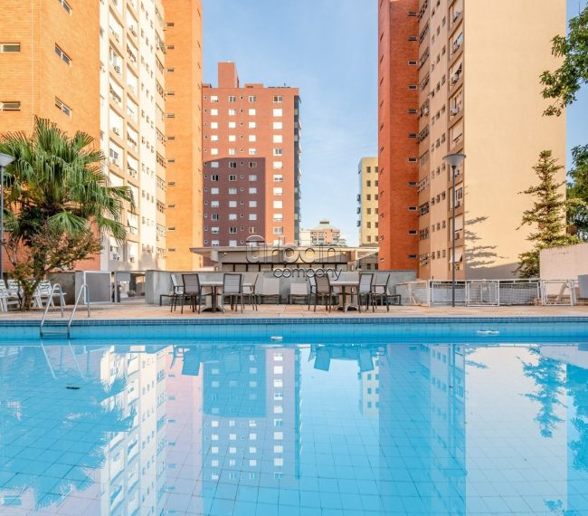 Apartamento com 117m², 3 quartos, 1 suíte, 2 vagas, no bairro Auxiliadora em Porto Alegre