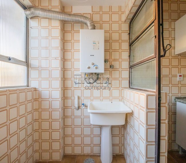 Apartamento com 86m², 3 quartos, 1 suíte, 1 vaga, no bairro Floresta em Porto Alegre